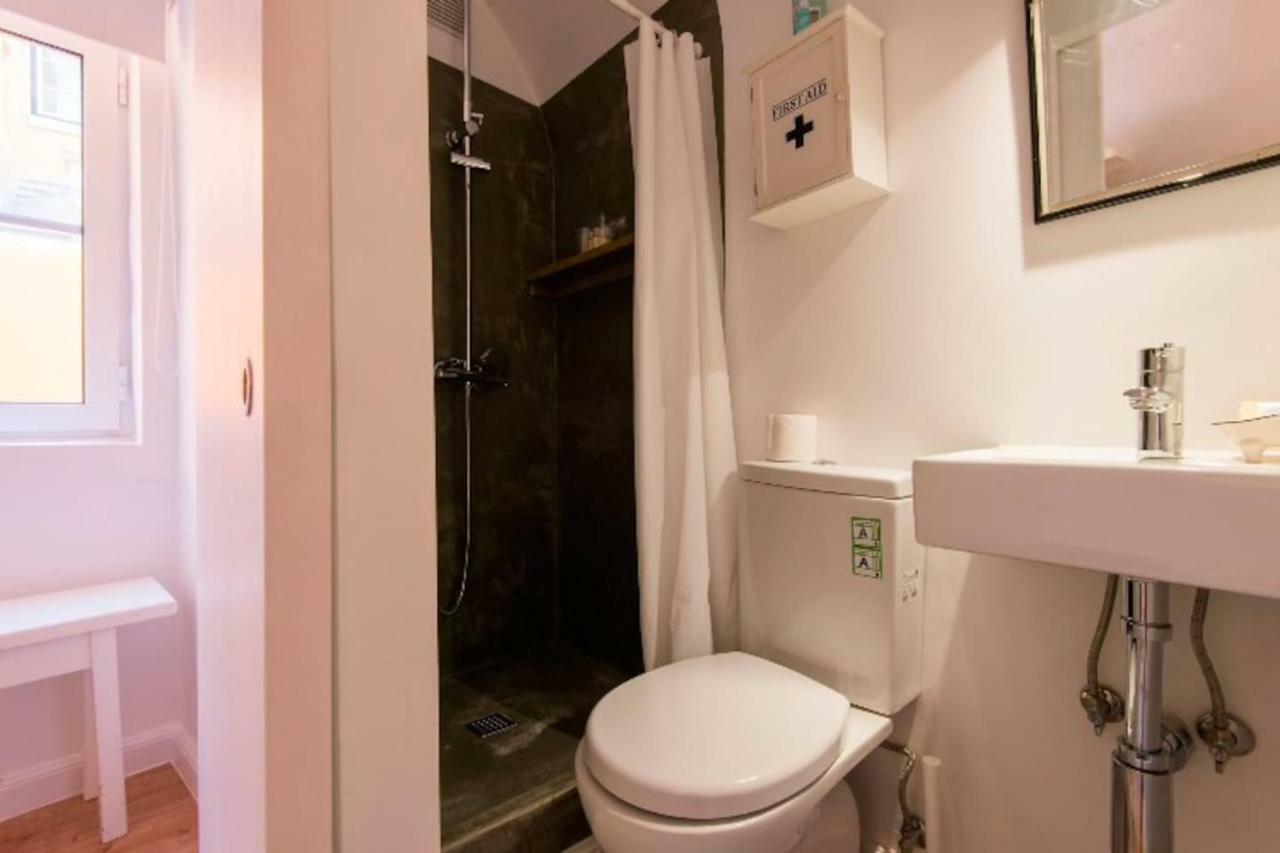 Studio Hideaway With Easy Access To Lisbon Center Luaran gambar