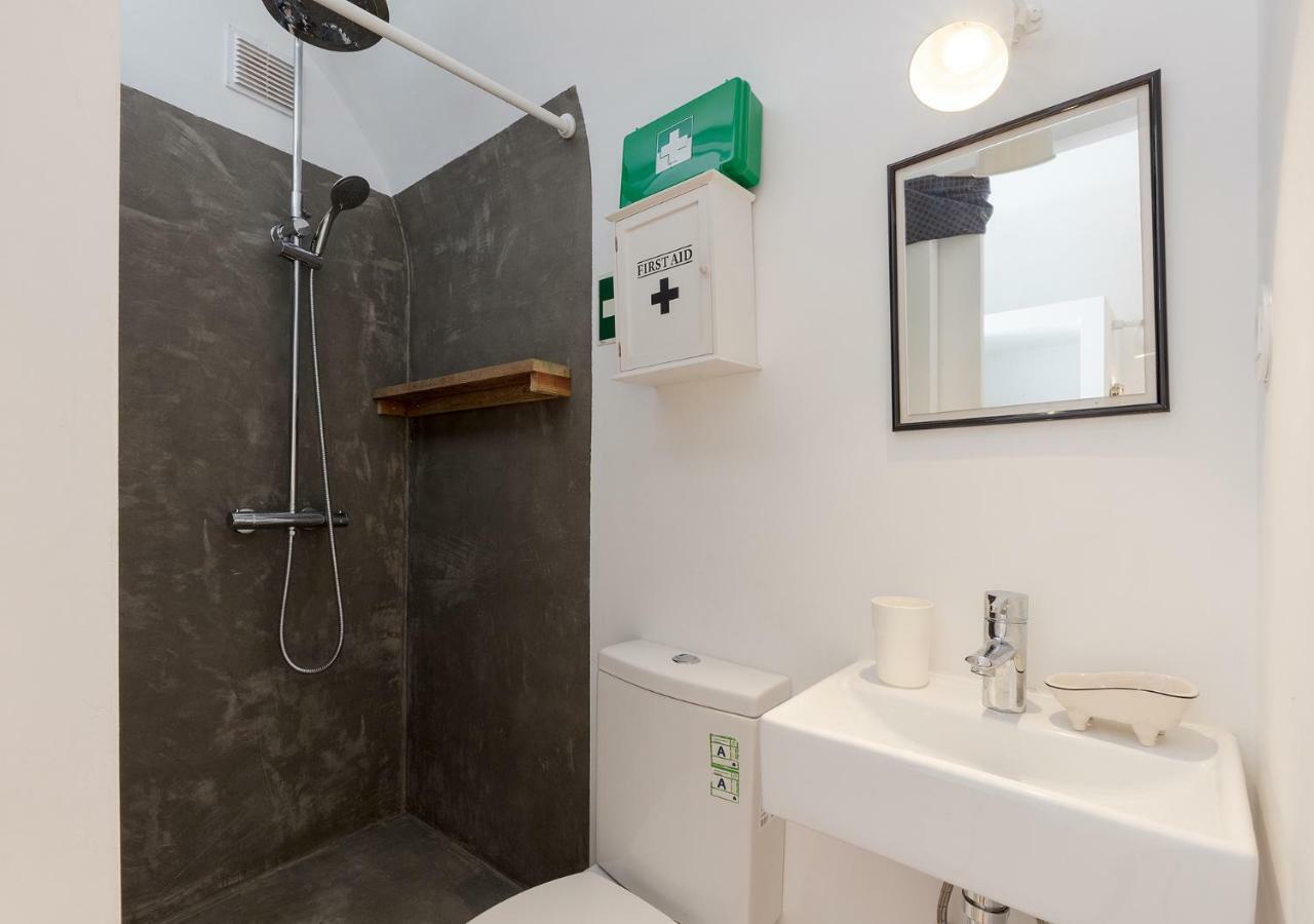 Studio Hideaway With Easy Access To Lisbon Center Luaran gambar